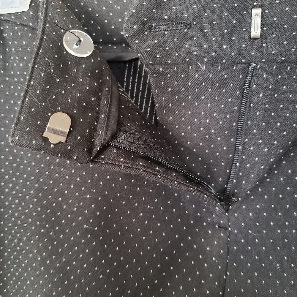 Amanda & Chelsea Size 14P Y2K Low-Rise Ponte Knit Black White Polka Dot Capris - Picture 6 of 11